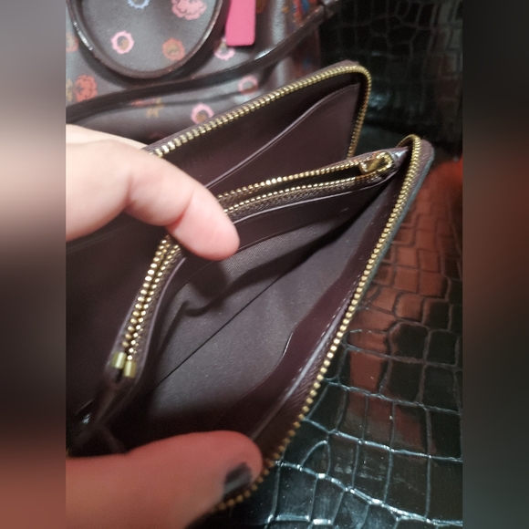 Coach Mini Floral Print Bennett Satchel and matching wallet - Picture 13 of 15